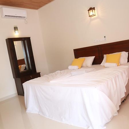 Serene Beach Hotel Dikwella Sur Exterior foto